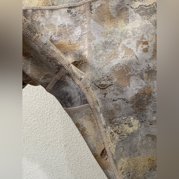 Athleta Elation Gilded Tight High Rise Metallic Gold Grey Cream Leggings Small - Picture 10 of 15